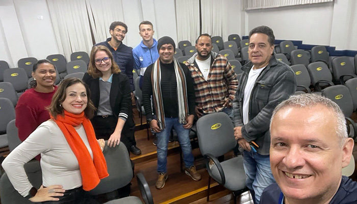 CESUFOZ fortalece forma&ccedil;&atilde;o em Administra&ccedil;&atilde;o com palestra institucional do CRA-PR