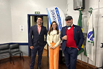 O curso de Direito do CESUFOZ recebe juristas de Portugal em palestra sobre desafios jurídicos contemporâneos